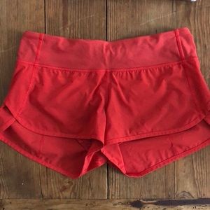 Lululemon Speed Short 2.5 - Size 6